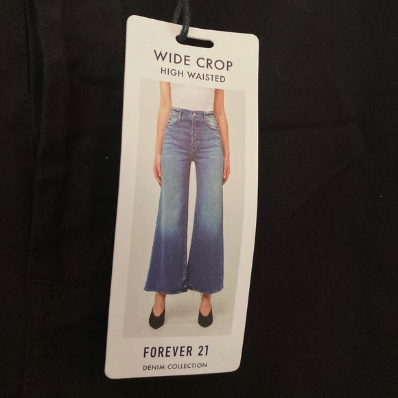 Cropped Wide-Leg High-Rise Black Pants - Picture 6 of 6